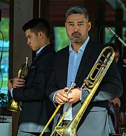 CDA juniors bigband — Молодёжный биг-бенд под управлением Чингиса Даулетбаева