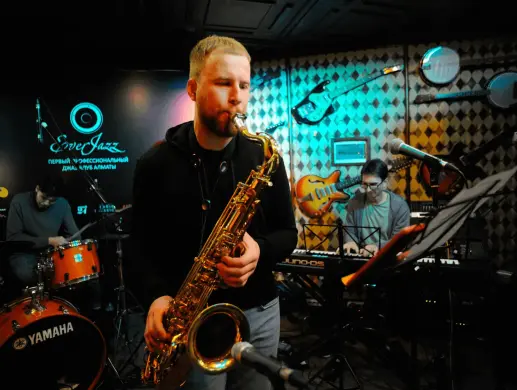 Квинтет Михаила Брусова - Jazz Legacy Квинтет Михаила Брусова - Jazz Legacy