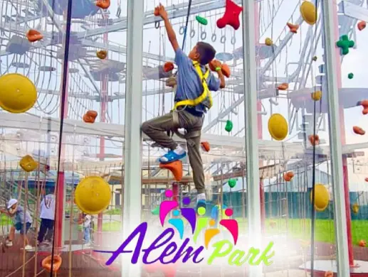Парк развлечений ALEM PARK в Алматы